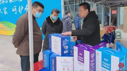 曬冬正當時 泉水人家走進東城逸家活動中心，企業(yè)管理助力社區(qū)幸福生活